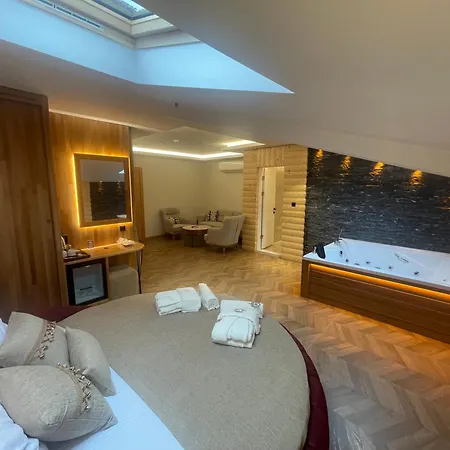 فندق Gumus Palace اسطنبول