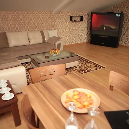 מלון Gumus Palace 4*